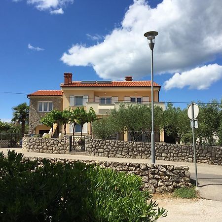 Apartments Sanbrandin Krk Town Exterior photo