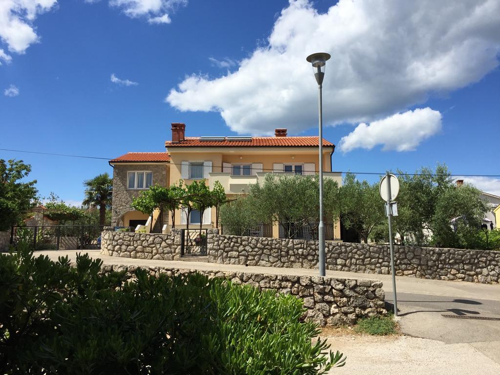 Apartments Sanbrandin Krk Town Exterior photo