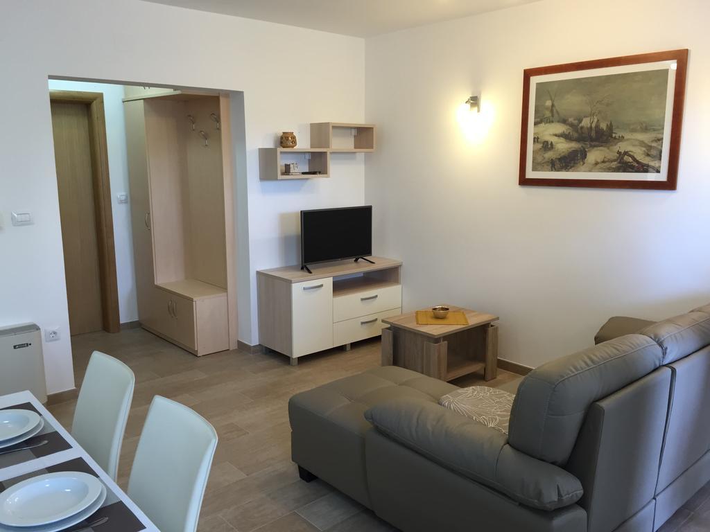 Apartments Sanbrandin Krk Town Room photo